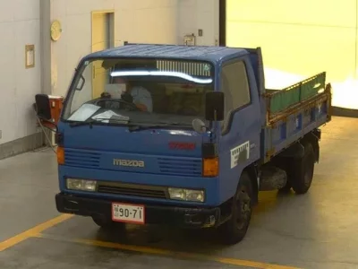 Mazda TITAN