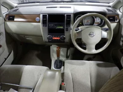 Nissan TIIDA LATIO