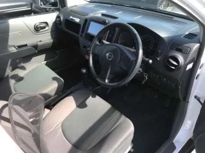 Nissan AD