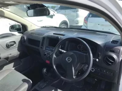 Nissan AD