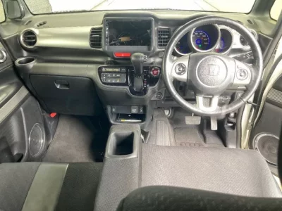 Honda N BOX SLASH