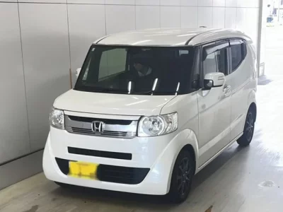 Honda N BOX SLASH