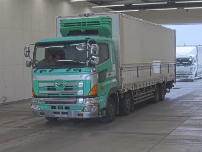 Hino TRUCK