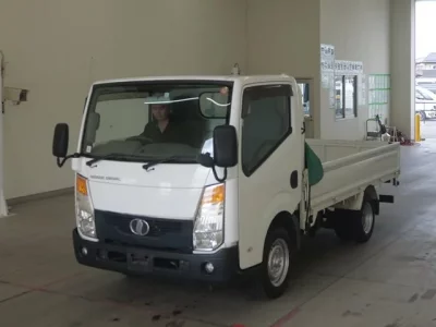 Nissan TRUCK