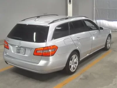 Mercedes-Benz E CLASS WAGON