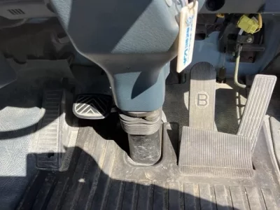Nissan TRUCK