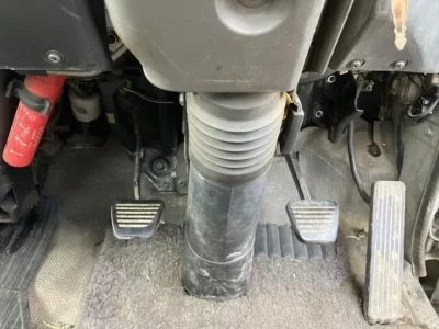 Nissan TRUCK