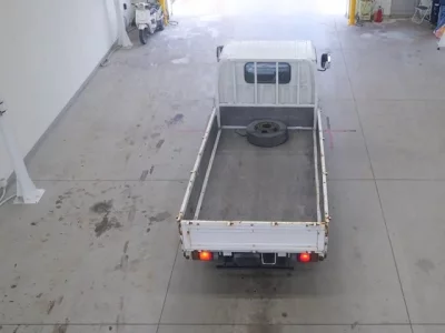 Nissan TRUCK