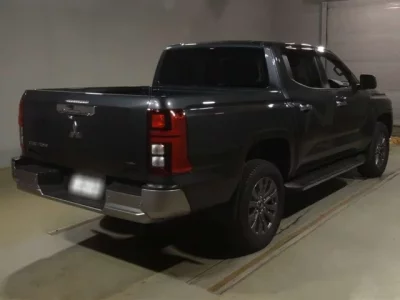 Mitsubishi TRITON