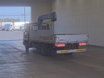 Nissan TRUCK