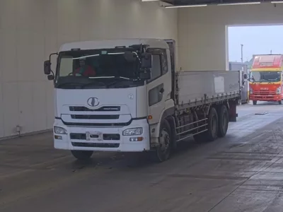 Nissan TRUCK