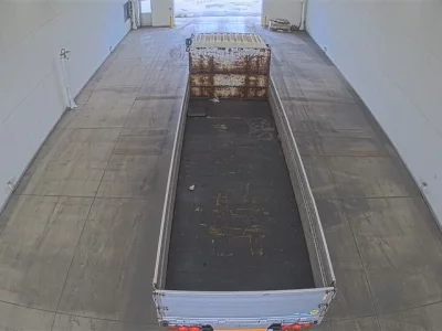 Nissan TRUCK
