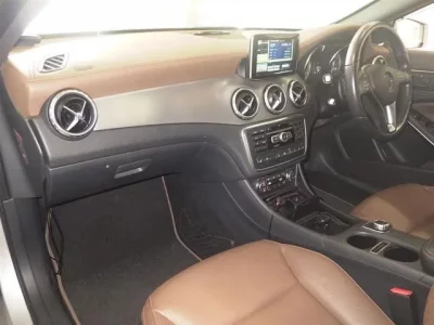 Mercedes-Benz GLA CLASS