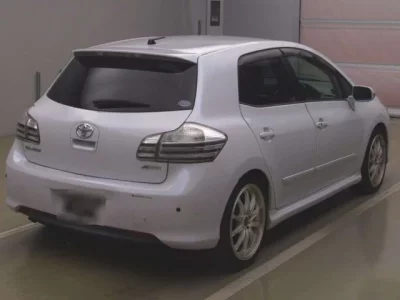 Toyota BLADE