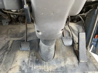 Nissan TRUCK