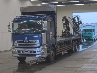 Nissan TRUCK