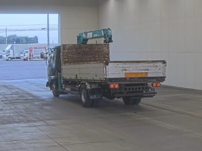 Nissan TRUCK