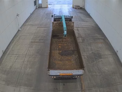 Nissan TRUCK