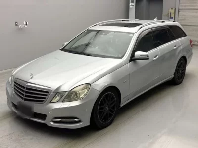 Mercedes-Benz E CLASS WAGON