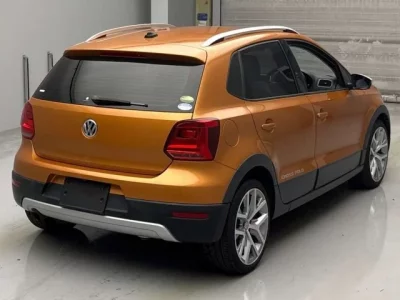 Volkswagen CROSS POLO