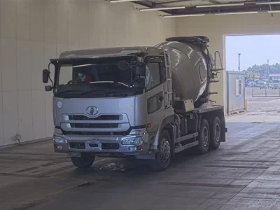 Nissan TRUCK