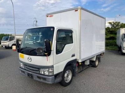 Mazda TITAN