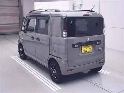 Suzuki SPACIA BASE