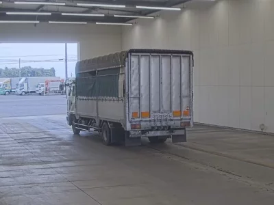 Nissan TRUCK