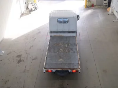Nissan TRUCK
