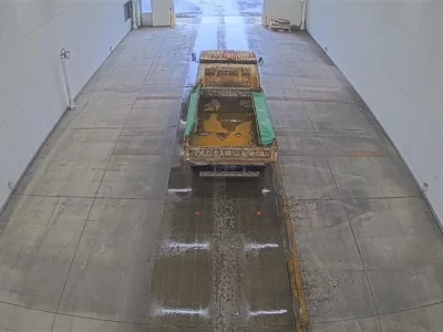 Nissan TRUCK