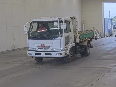 Nissan CONDOR
