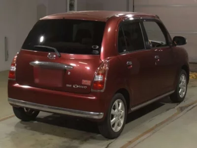 Daihatsu MIRA