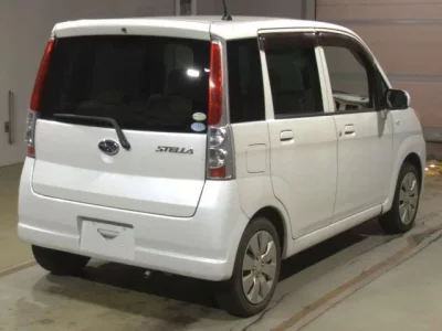 Subaru STELLA