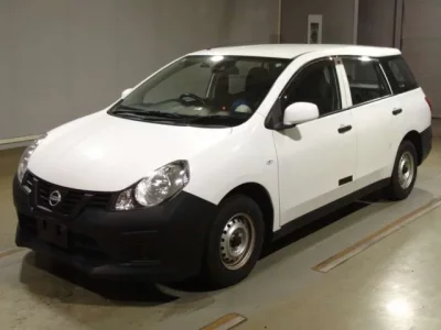 Nissan AD
