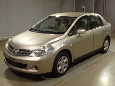 Nissan TIIDA LATIO