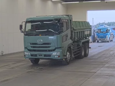 Nissan TRUCK