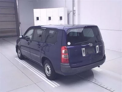 Toyota SUCCEED