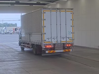 Mitsubishi FUSO FIGHTER