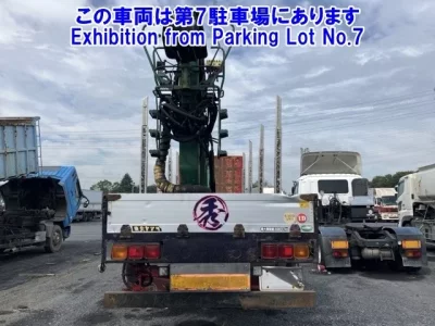 Nissan TRUCK
