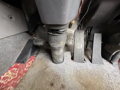 Nissan TRUCK