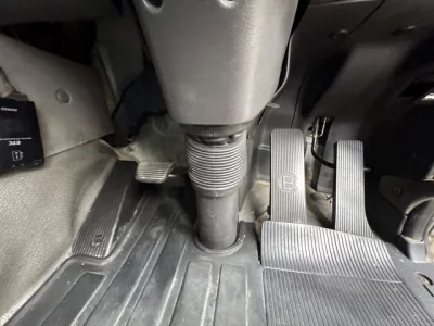 Nissan TRUCK