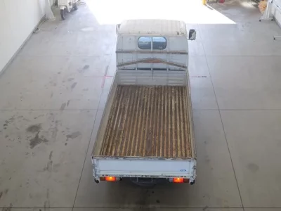 Nissan TRUCK