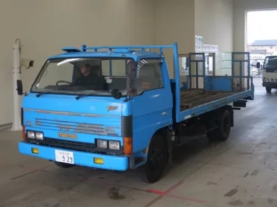 Mazda TITAN