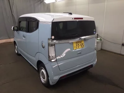 Honda N BOX SLASH