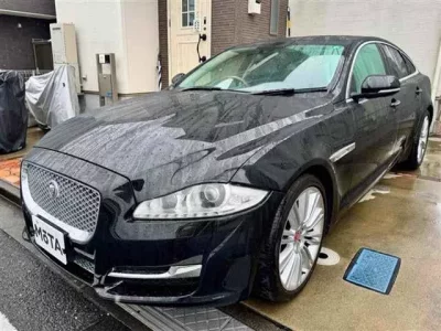 Jaguar XJ SERIES