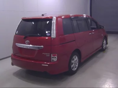 Toyota ISIS