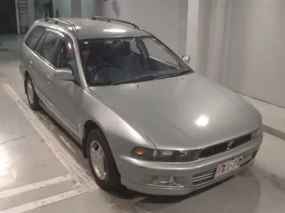 Mitsubishi LEGNUM