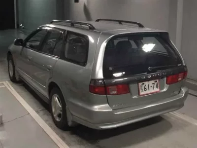 Mitsubishi LEGNUM