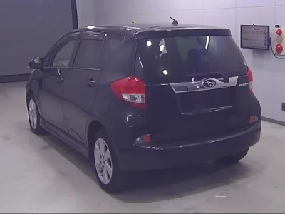 Subaru TREZIA