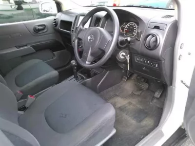 Nissan AD